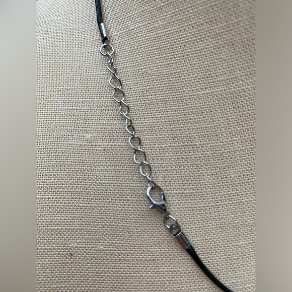 Handmade Heart Speckled Stone Amulet Necklace - Picture 9 of 10